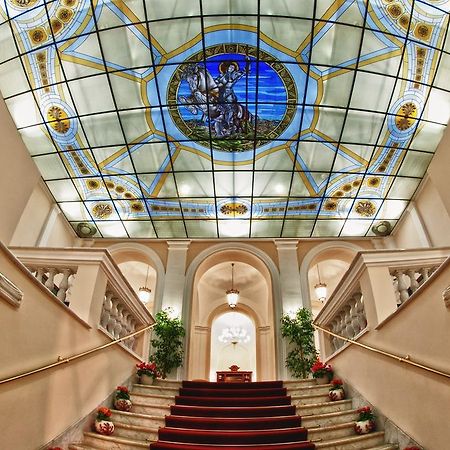 Hotel San Giorgio Чивитавеккья Интерьер фото