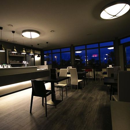 Hotel San Giorgio Чивитавеккья Экстерьер фото