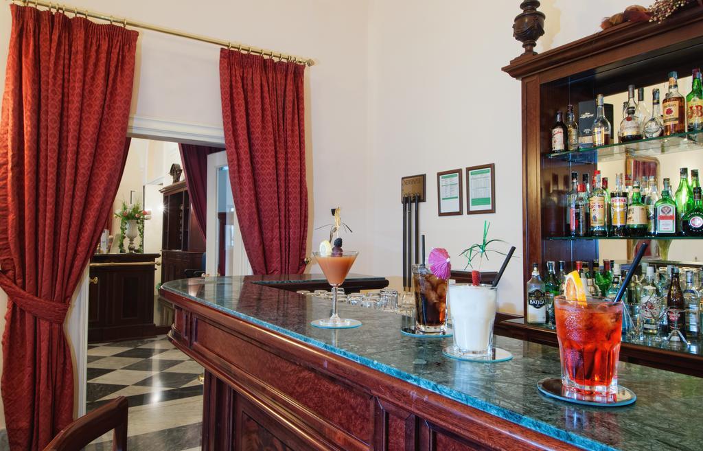 Hotel San Giorgio Чивитавеккья Экстерьер фото